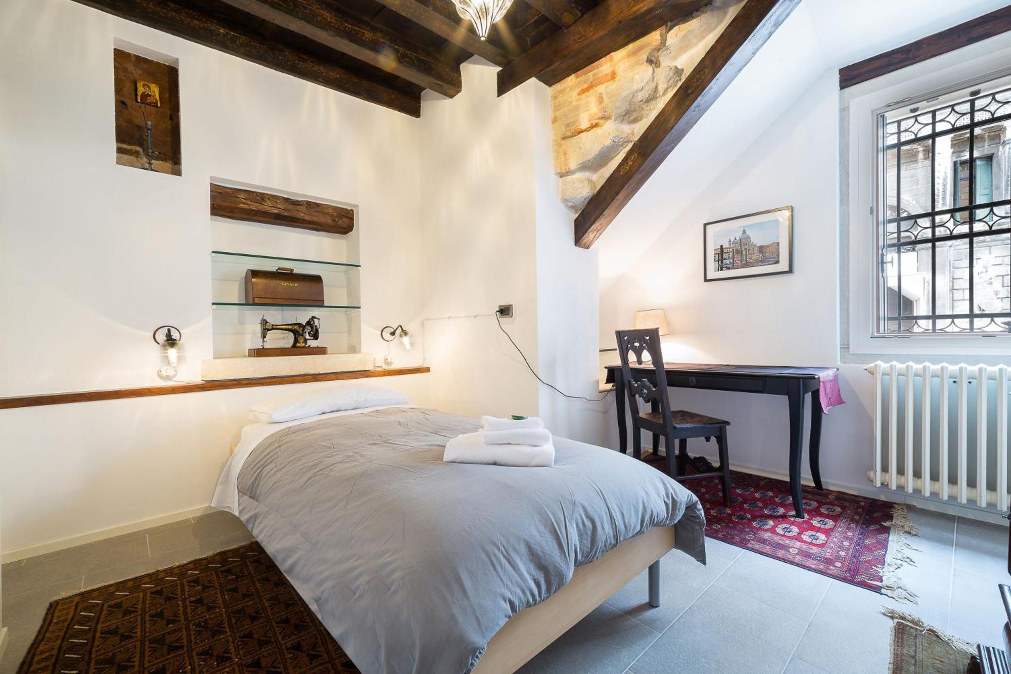 Ve.n.i.ce Cera Casa Santo Stefano * Venedig